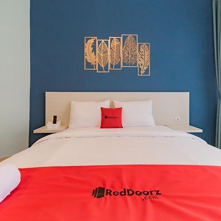 Reddoorz Plus Near Surapati Core باندونج المظهر الخارجي الصورة
