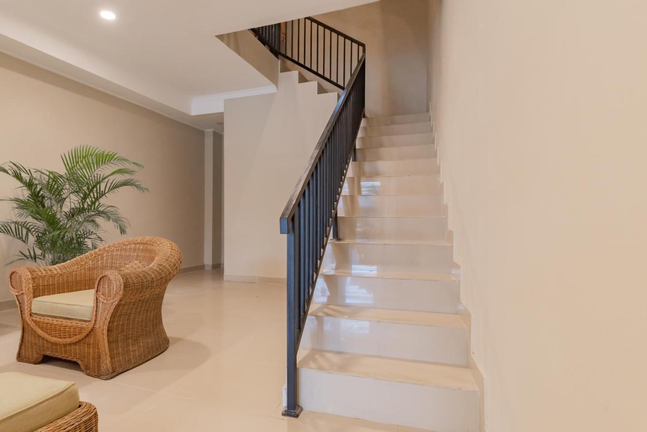 Reddoorz Plus Near Surapati Core باندونج المظهر الخارجي الصورة