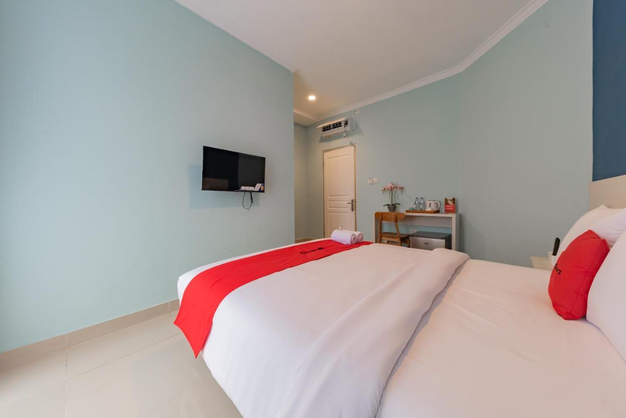 Reddoorz Plus Near Surapati Core باندونج المظهر الخارجي الصورة