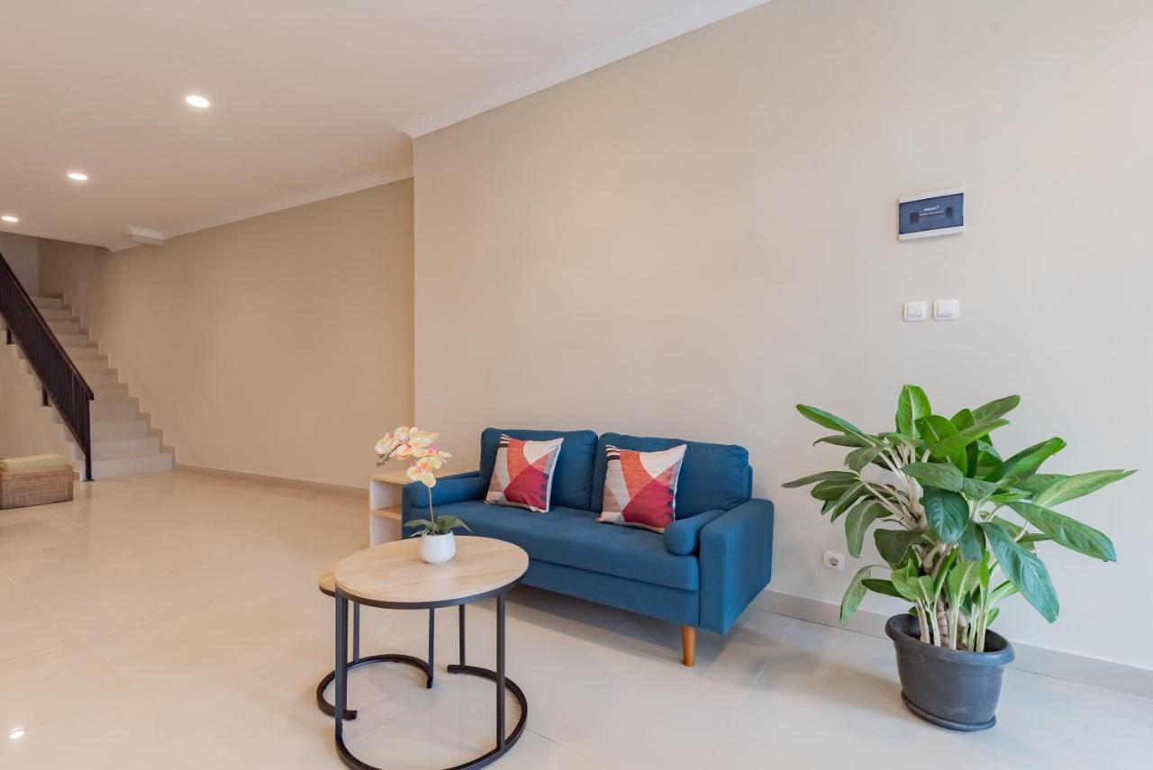 Reddoorz Plus Near Surapati Core باندونج المظهر الخارجي الصورة